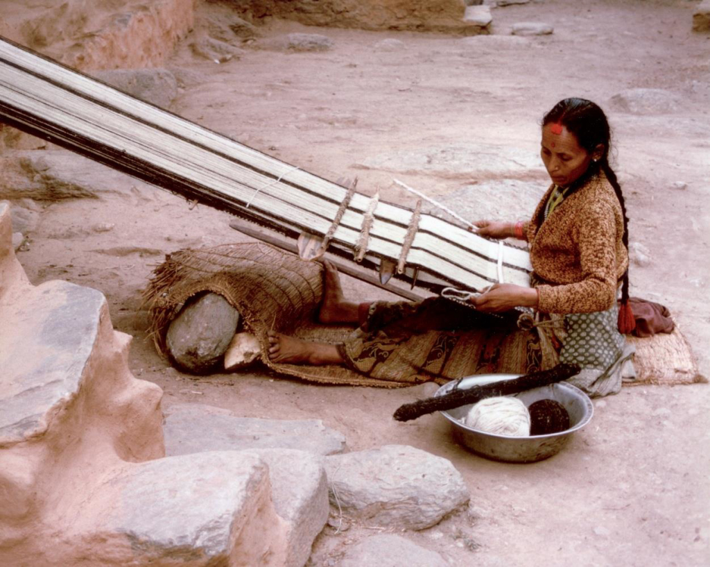 illage woman weaving, Nepal, 1990. Minolta XD7, scanned Cibachrome print 